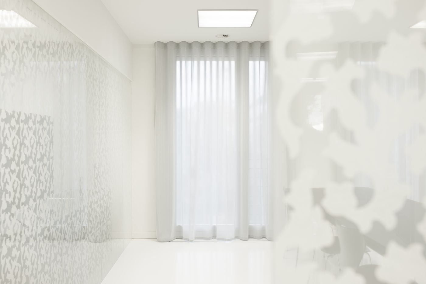 transparent translucent acoustic curtain STREAMER pro meeting room office Baumschlager Eberle St. Gallen